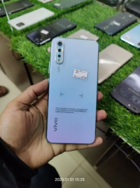 Vivo S1 6gb 128g indisplay Fingerprint Vivo Y19 6/128gb y17 4/64 y85