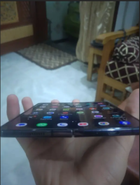 Samsung Galaxy Z Fold 4+B. tooth k. board,low price due2dot inner screen