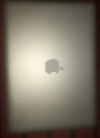 Mac book pro 2010 with original screen, battery and charger