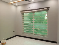 10 MARLA HOUSE AVAILABLE FOR SALE