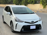 Toyota Prius Alpha 2018