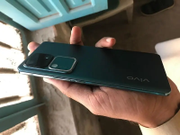 Vivo V30 5g in Good Condition with 5 Month Warranty