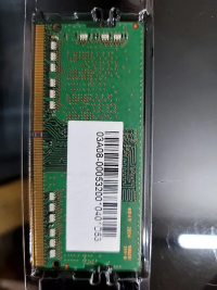 Samsung 8GB Ram DDR4 10/10 Cond
