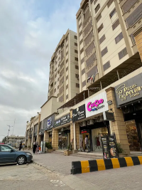 Showroom shop available for rent