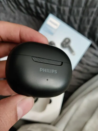 Philips wireless earbuds