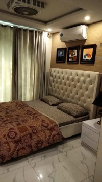 Daily basis 1 bed outclass flat