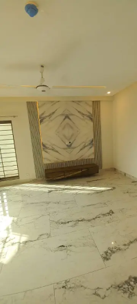 Slightly Used 13.5 Marla 4 Bedrooms Apartment Available For Rent In Sector-D Askari 11 Lahore