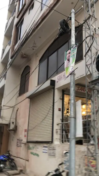 corner 1st floor haal office for rent